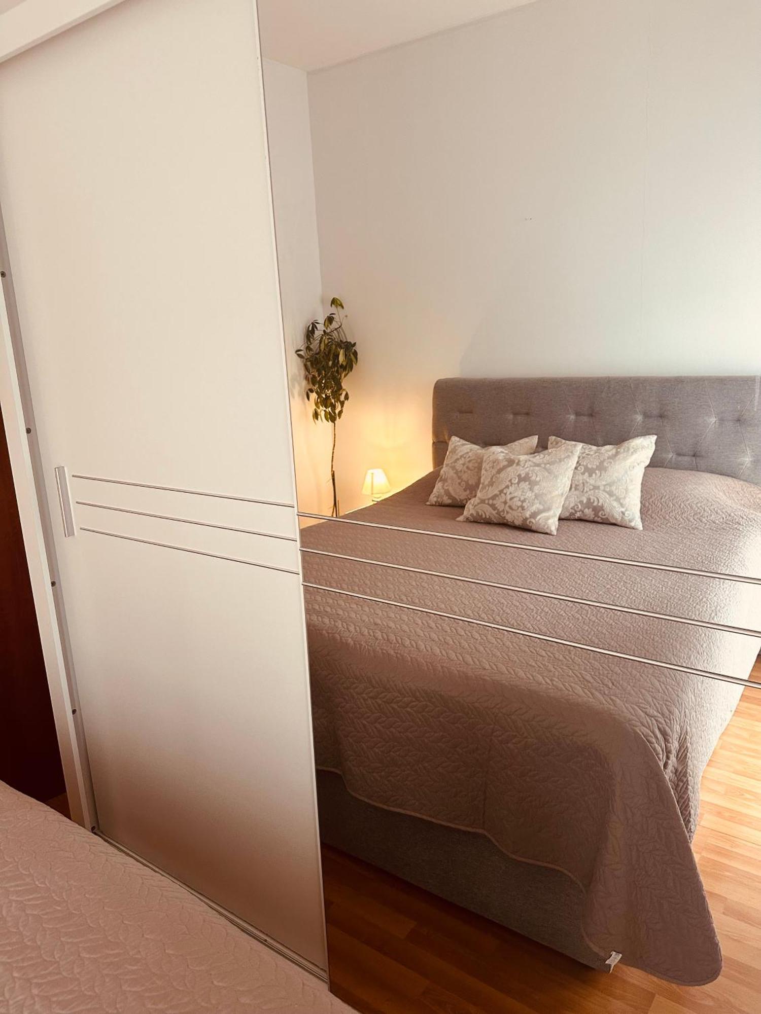 Apartments Toma Kaštela Eksteriør bilde
